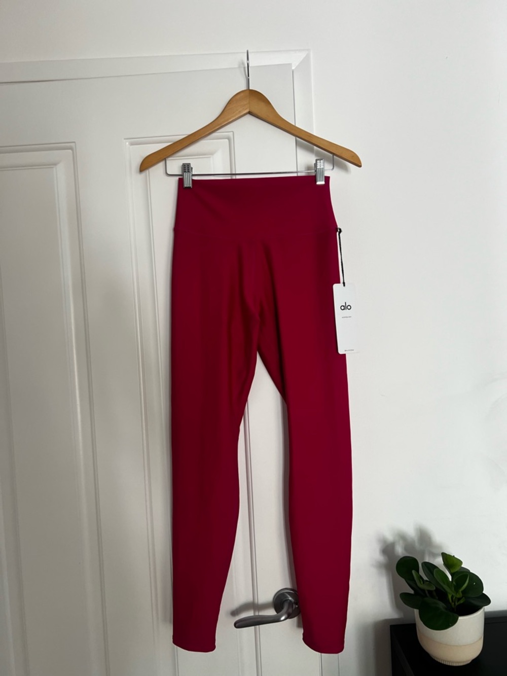 ALO Yoga Girls High-Waist Leggings in Berry Pink